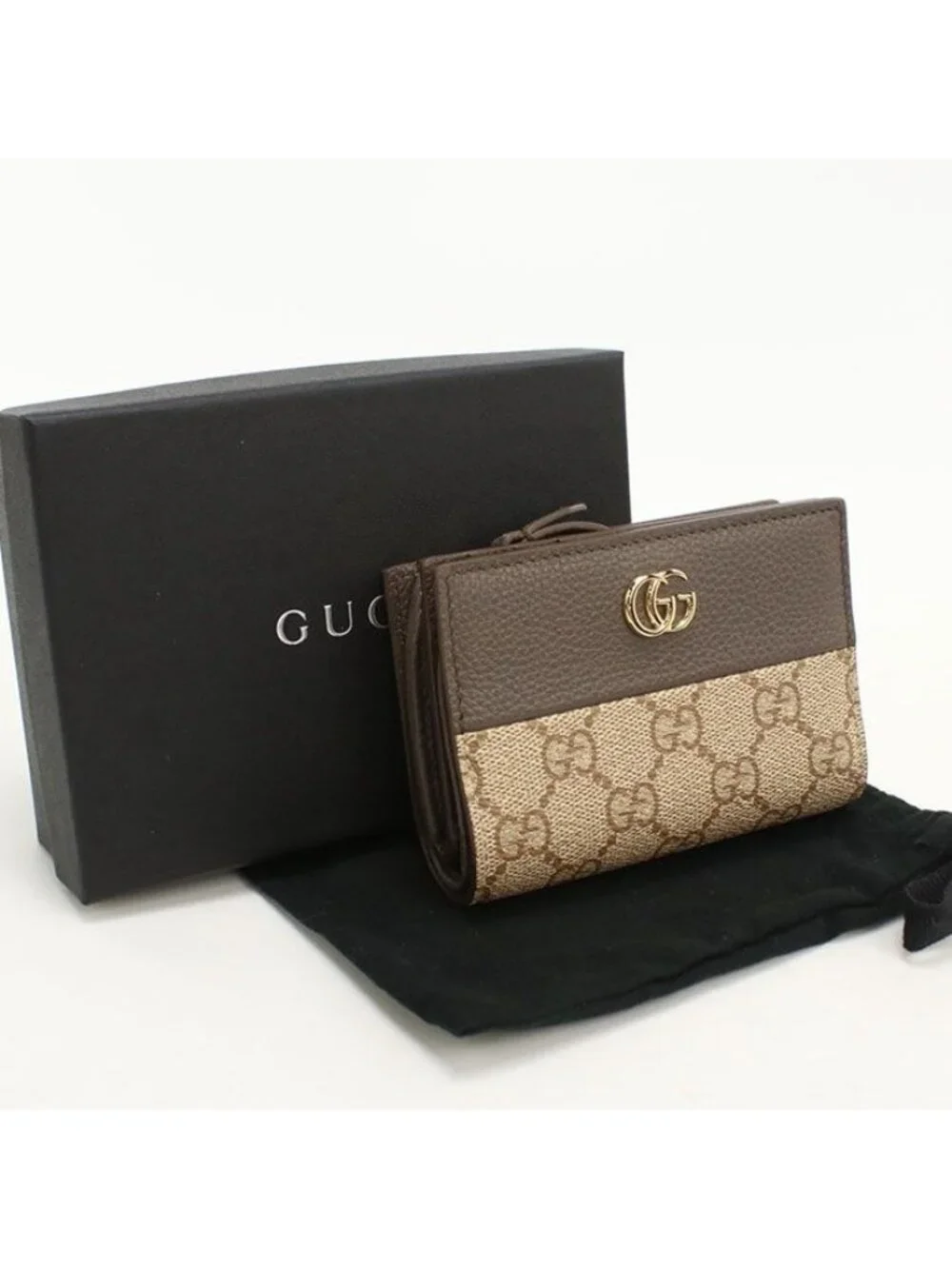 Gucci GG Supreme Bifold Wallet Leather